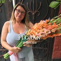 Красивий букет з гладіолусів - Фото 1