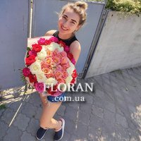 Незвичайний букет з троянд - Фото 1