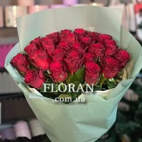 Gorgeous bouquet of red roses - Photo 2