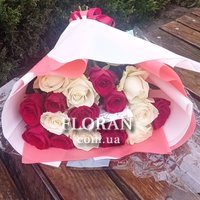 Bouquet with red and white roses - Photo 2