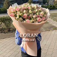 Нежный букет из кустовых роз - Фото 2