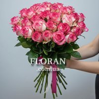 Красивий букет квітів рожевого кольору - Фото 1