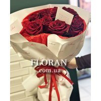 Круглий букет з троянд - Фото 5