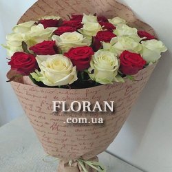 25 червоно білих троянд - Фото 1