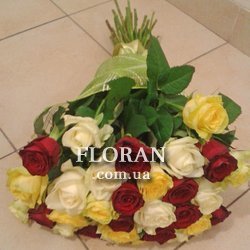 Букет троянд різного кольору - Фото 1