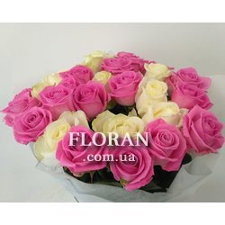 Bouquet of roses as a gift - Photo 2