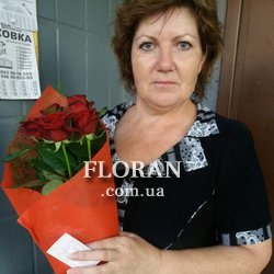 Bouquet of 5 red roses - Photo 10