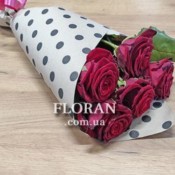 Букет з 5 червоних троянд - Фото 1