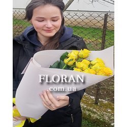 Букет 11 жовтих троянд - Фото 1