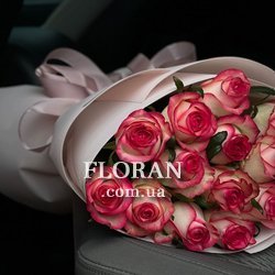Romantic bouquet of pink roses - Photo 1