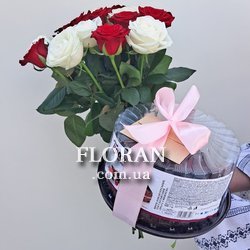 15 біло-червоних троянд - Фото 3