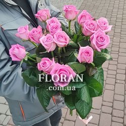 15 довгих рожевих троянд - Фото 1