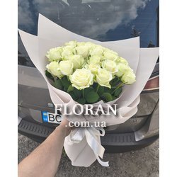 Букет білих троянд у крафтовому папері - Фото 2