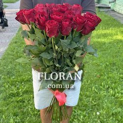 Букет червоних троянд зі стрічкою - Фото 3
