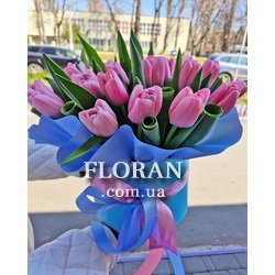 Box of tulips for a girl - Photo 1