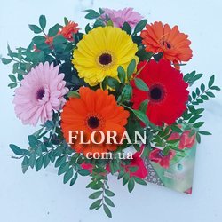 Квіти в чорній капелюшній коробці - Фото 2