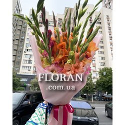 Оригінальний букет з гладіолусів - Фото 3