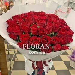 Троянди в крафт папері - Фото 1