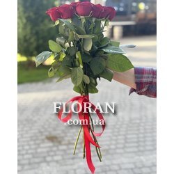 11 високих червоних троянд - Фото 5