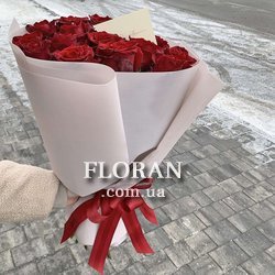 Bouquet of 17 roses - Photo 2