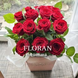 Квіти в квадратній коробці - Фото 1