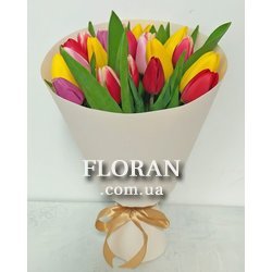 Multi-colored tulips in craft - Photo 1