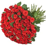 100 яскраво-червоних троянд