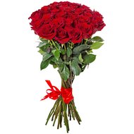 Bouquet of Dutch red roses