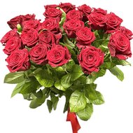 Красиві червоні троянди з Днем народження