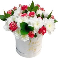 Букет квітів в коробці