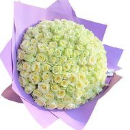 Букет з 151 білої троянди