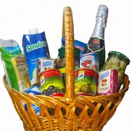 Gift set with food