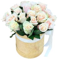 Троянди в коробочці