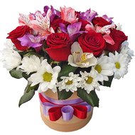 Живі квіти в коробці