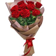 Букет із 9 червоних троянд