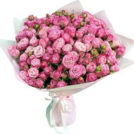 Букет из пионовидных роз на День рождения