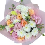 Bouquet of roses chrysanthemum eustoma
