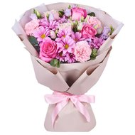 Bouquet with eustoma and other flowers