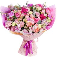 Вишуканий букет квітів