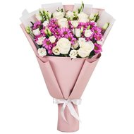 Каскадный букет цветов