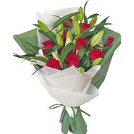 Святковий букет квітів