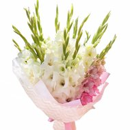 Стильний букет гладіолусів