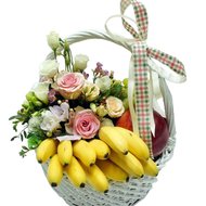 Bouquet of fruits in a basket