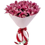 Букет червоних орхідей