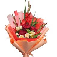 Букет з гладіолусами та іншими квітами