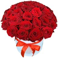 Класична коробка з трояндами