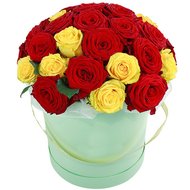 Контастна коробка з трояндами