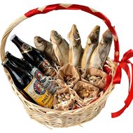 Кошик із пивом у подарунок