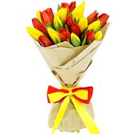 Червоно-жовті тюльпани букет