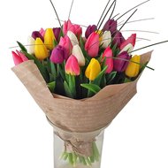 Міксовий букет тюльпанів
